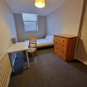 Portsmouth Road A Guest house